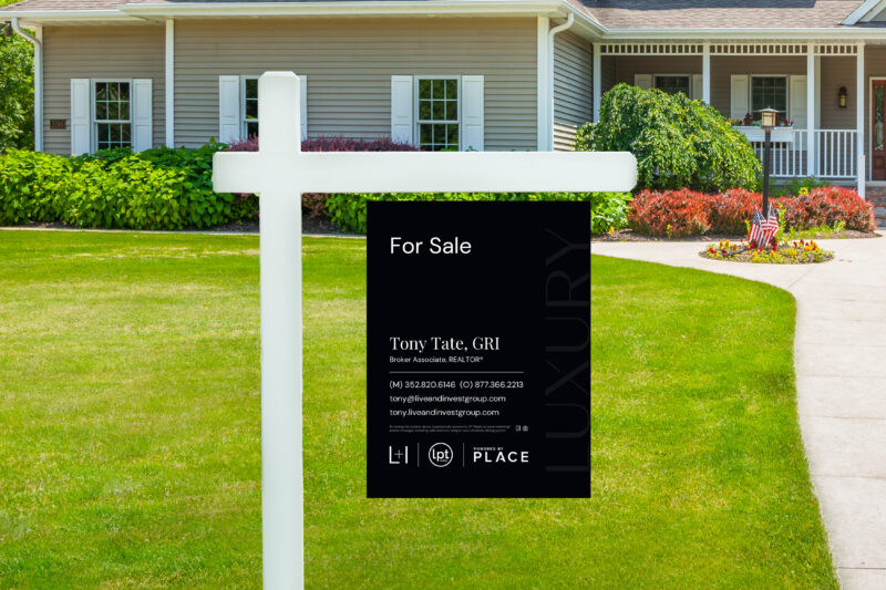 LAIG_YardSign_18x24_luxury